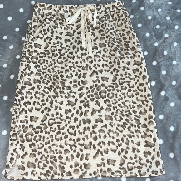 Purchased from pink blush long leopard skirt tags removed brand new - Picture 2 of 4